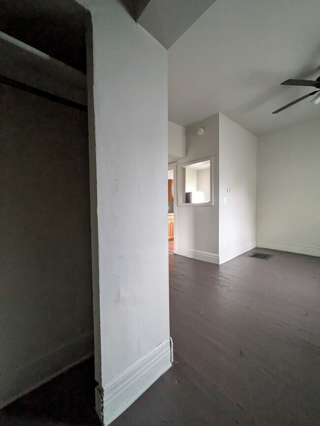 Photo - 878 Prospect Ave Unidad Front Upper