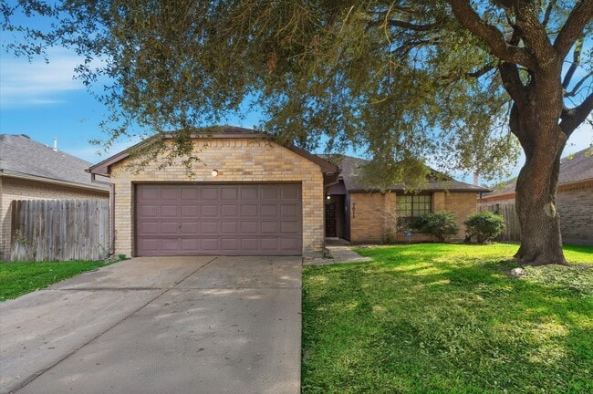 Building Photo - 7011 Lost Thicket Dr