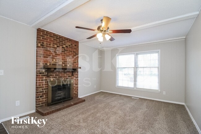 Photo - 1923 Greenstone Pl