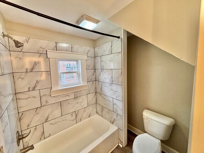 Photo - 1206 S Preston St Unit 2