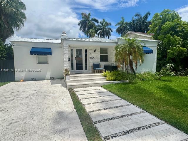 Photo - 1245 Van Buren St