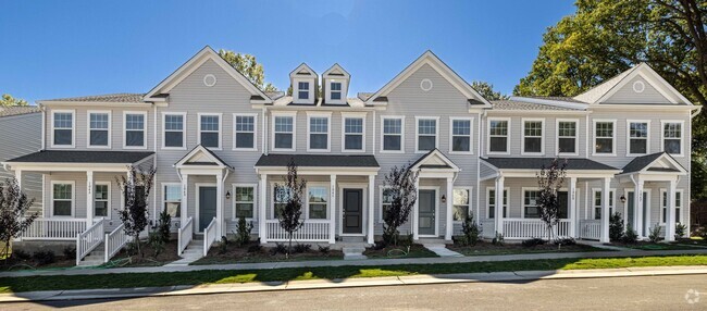 Building Photo - 2 Bedroom Townhome in quiet neighborhood n...