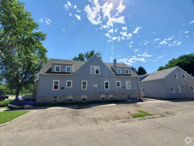 Building Photo - 208 5th Ave SW Unit 3 Rental