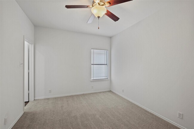 Building Photo - 12815 Idledale Dr Rental