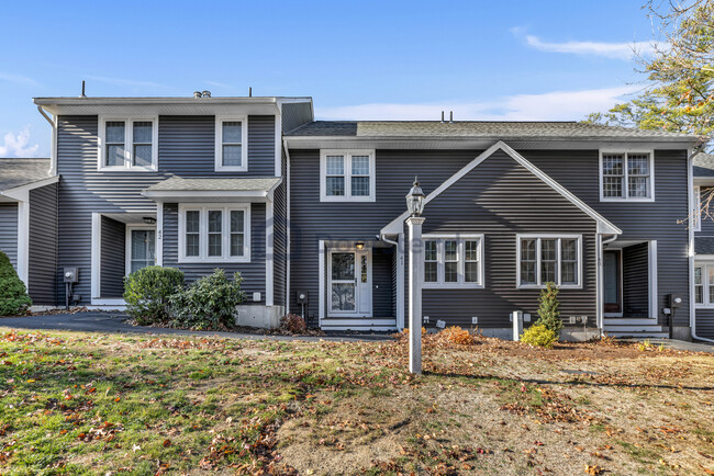 Photo - 41 Laurelwood Dr Townhome