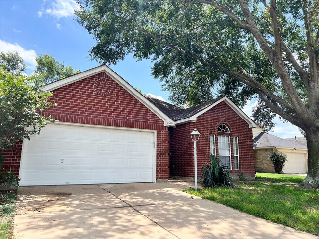 Photo - 6610 Chantalle Dr