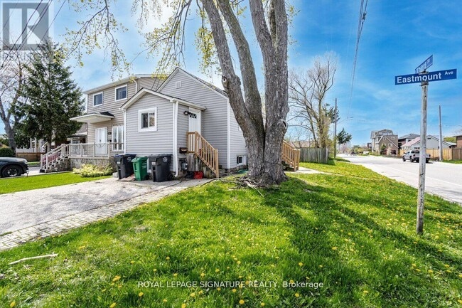 Photo - 1078 Eastmount Ave