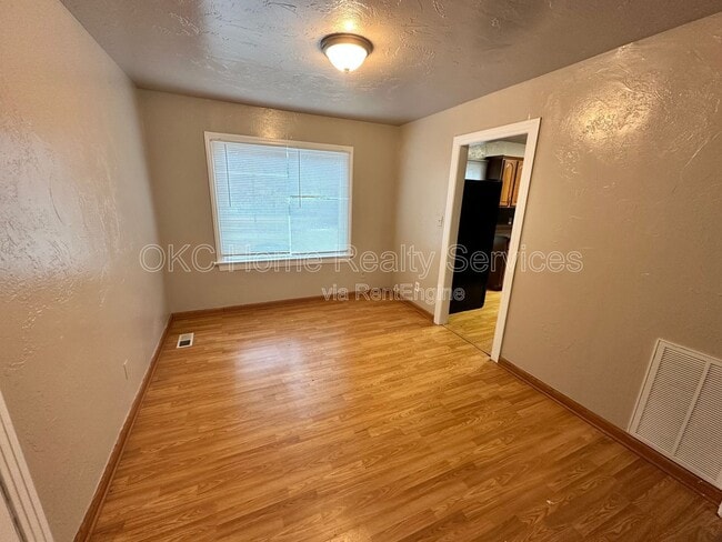 Photo - 1216 NE 42nd St