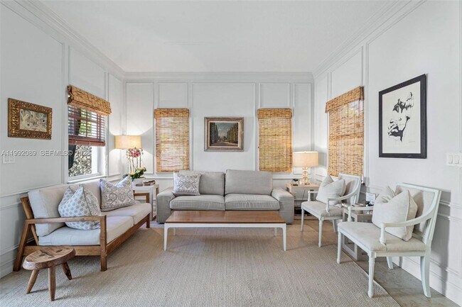 Photo - 375 Plymouth Rd