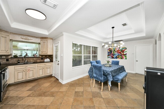 Photo - 5519 Rio Sabinas St