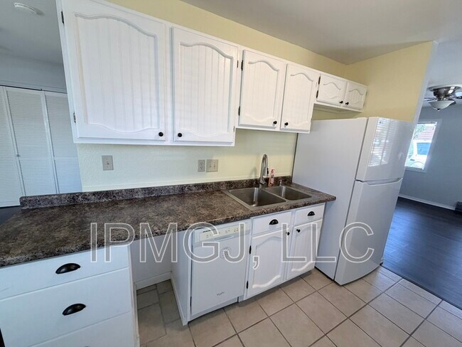 Photo - 575-28 1/2 28 1/2 Rd