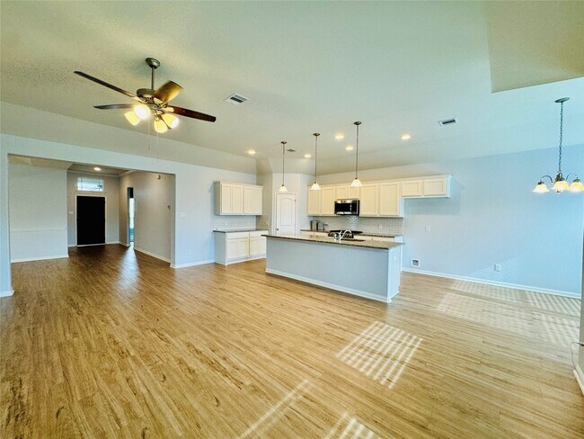 Photo - 13018 Laura Lake Dr