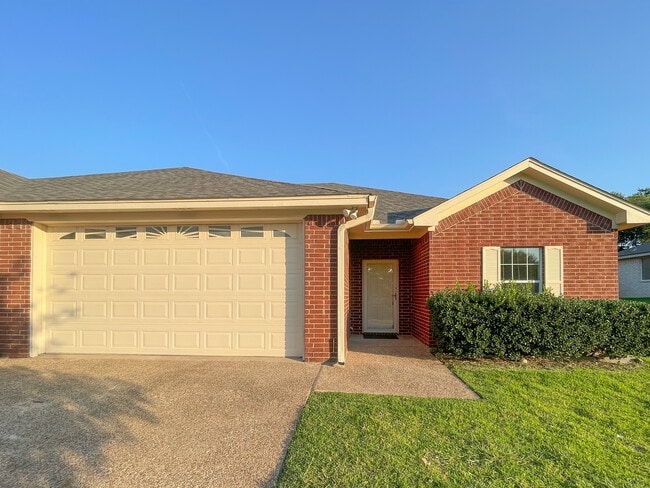 Building Photo - 3068 Palomino Trl Rental