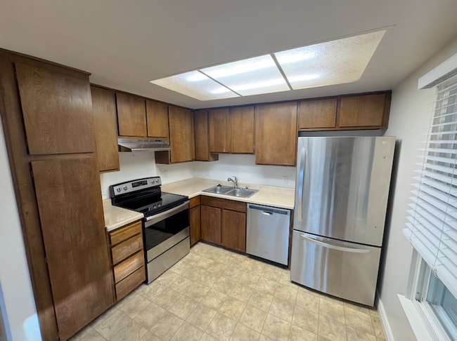 Building Photo - Sparks One Bedroom, One Bath In Gated Community Now Available! MOVE IN SPECIAL!