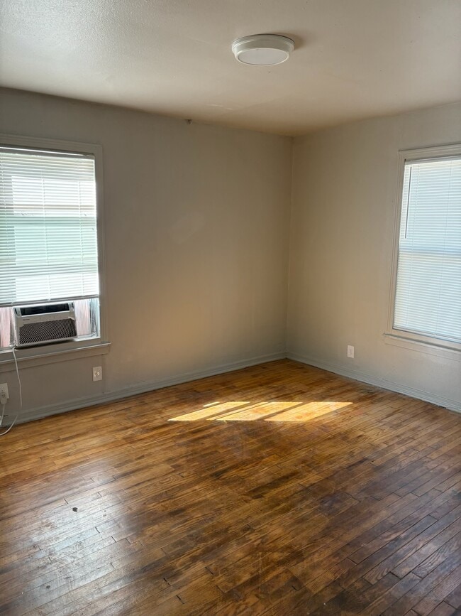 Photo - 2821 Corbitt St