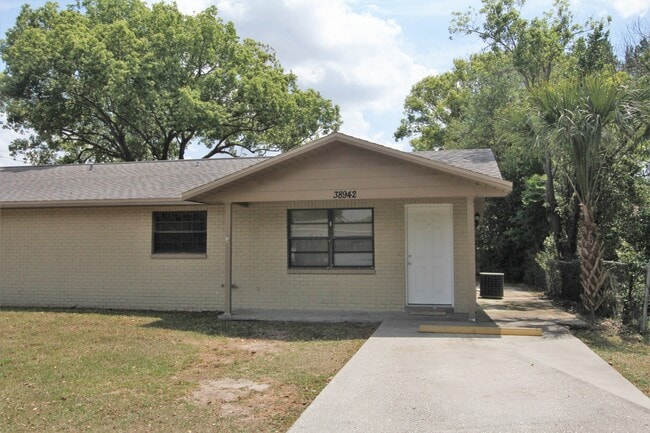 Building Photo - 38942 9th Ave Rental