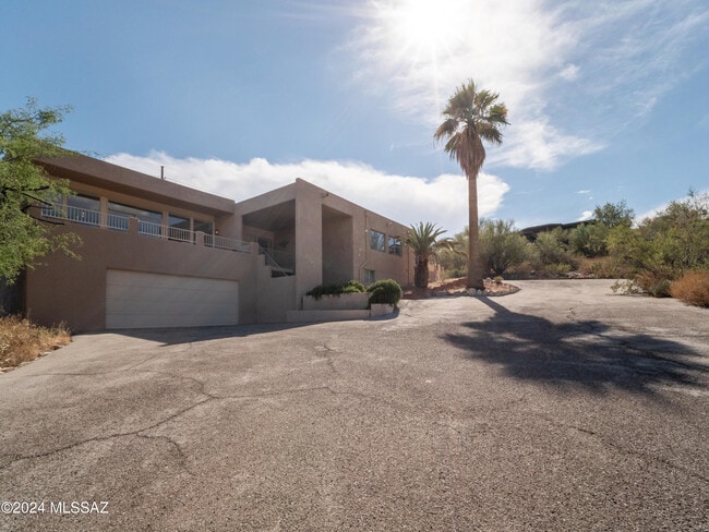 Building Photo - 5798 E Paseo Cimarron