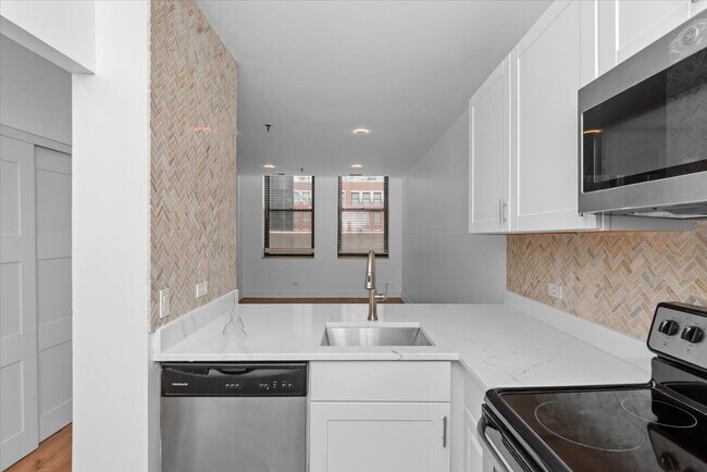 Photo - 680 S Federal St Unit 506