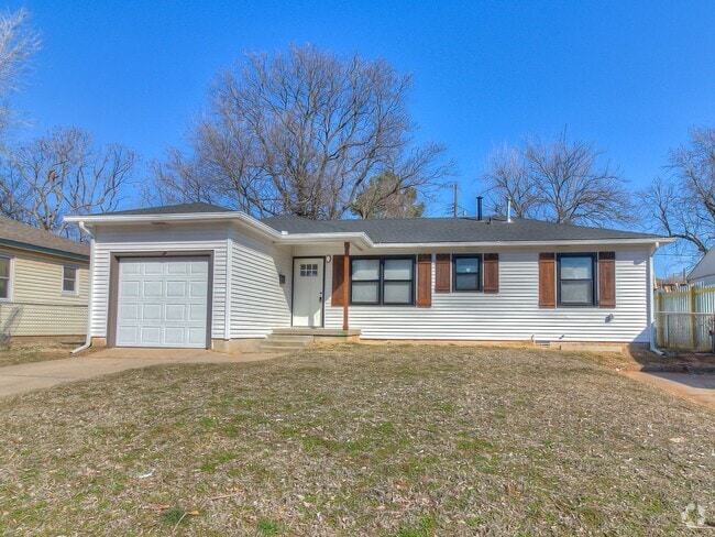 Building Photo - Newly Remodeled 3 Bedroom Home