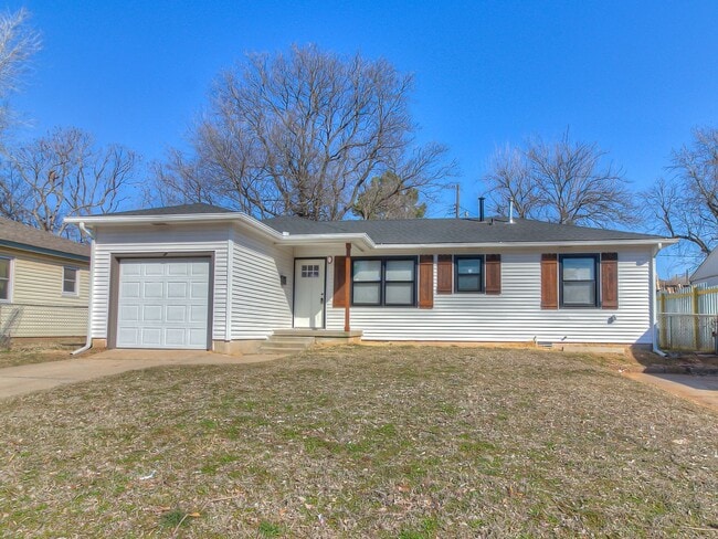 Newly Remodeled 3 Bedroom Home - Newly Remodeled 3 Bedroom Home