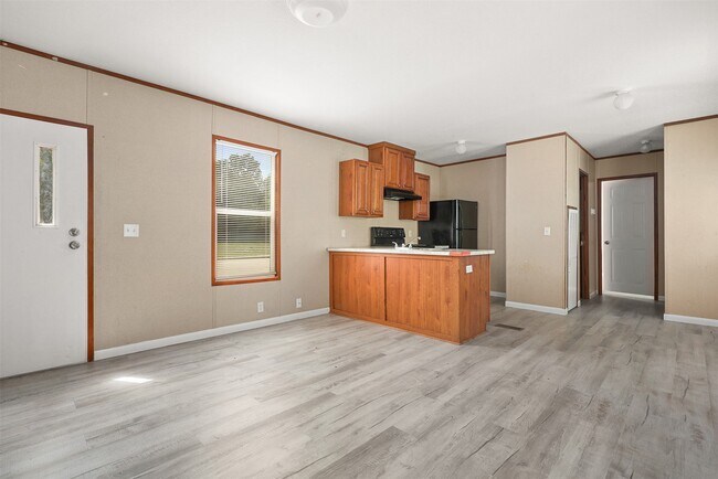 Photo - 4805 41st St E