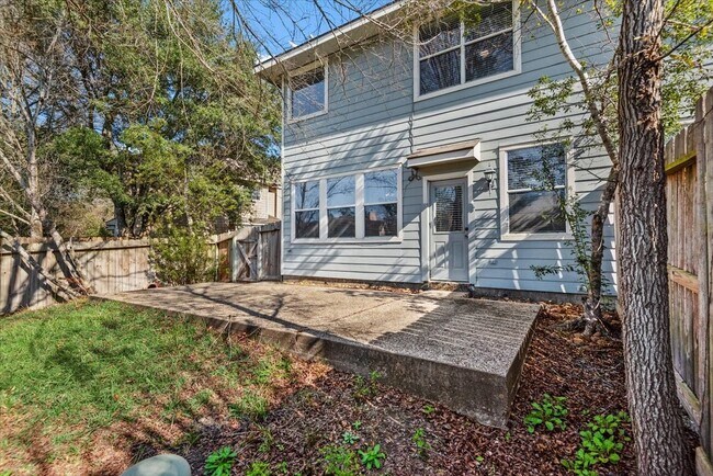 Photo - 71 Summer Haze Cir