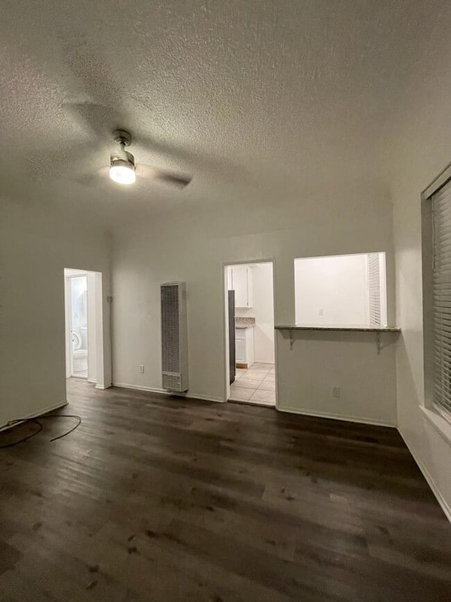 Photo - HAP PARTNERS V LLC-4234