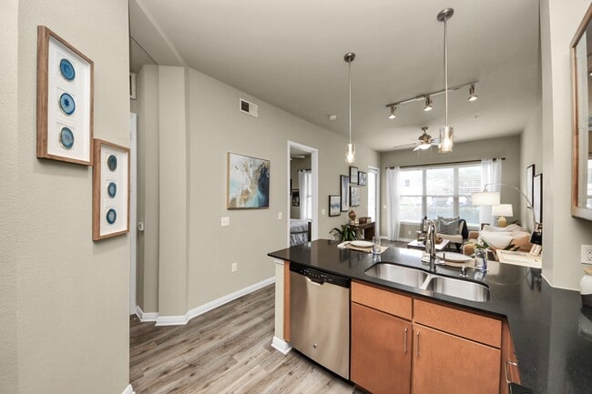 Photo - 5455 Richmond Ave.