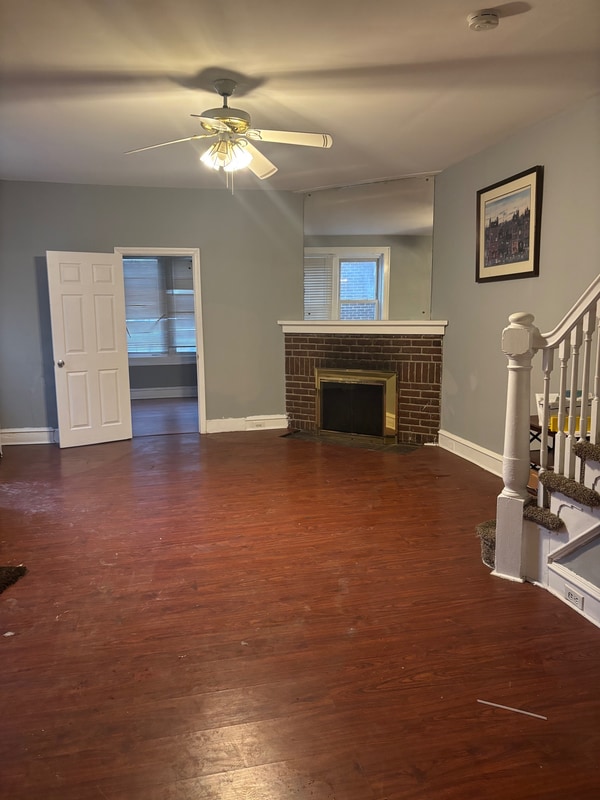 Photo - 649 W State St