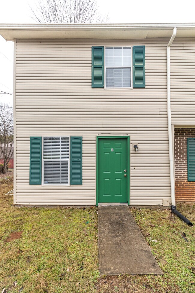 Photo - 9157 Cedarpark Ln NW