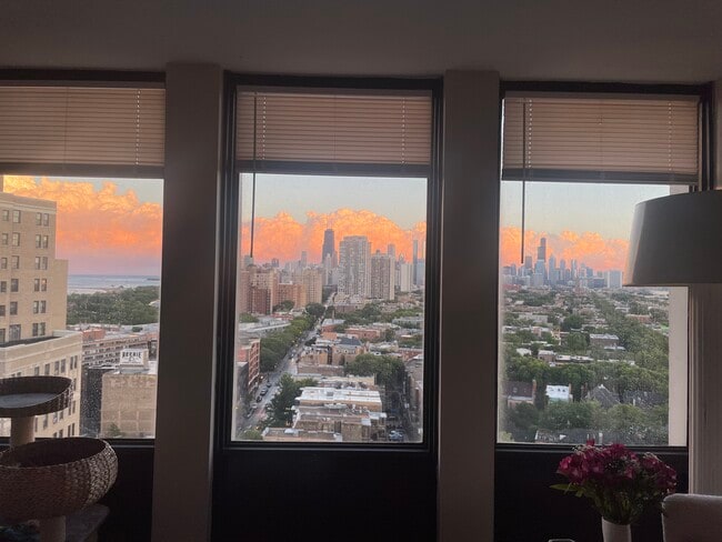 Photo - 444 W Fullerton Pky Unit 1905