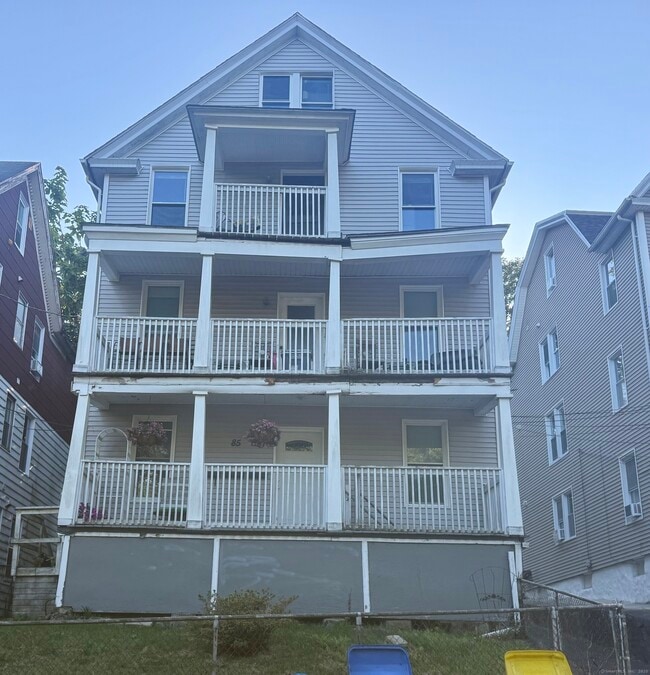 Building Photo - 85 Draher St Unit 3 Rental