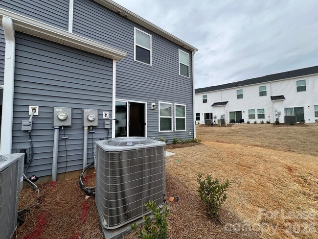 Photo - 1360 Fallen Acorn Ln