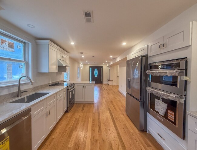 Photo - 405 North Ave