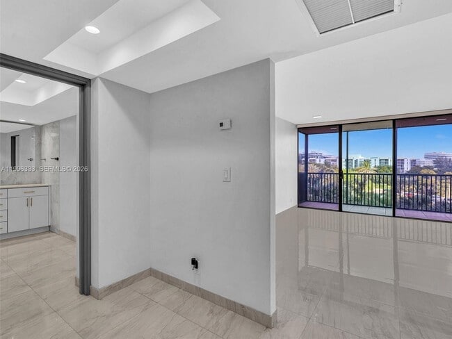 Photo - 20301 W Country Club Dr Unidad 521