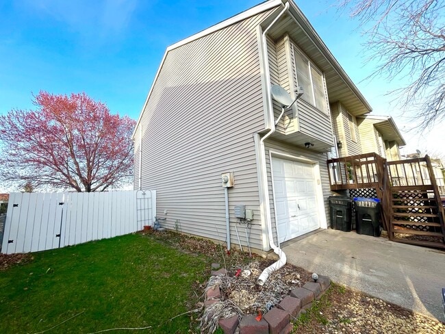 Photo - 2319 10th St