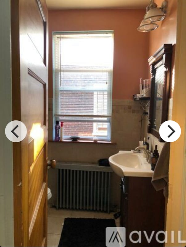 Photo - 722 League St