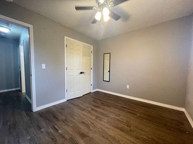 Photo - 4529 W 3rd St Unit A7