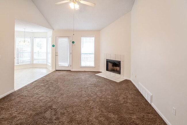 Photo - 3920 Paramount Cove