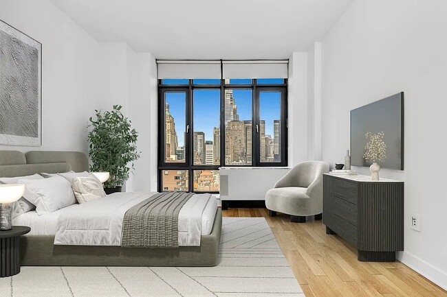 Photo - 49 E 34th St Unidad PHC