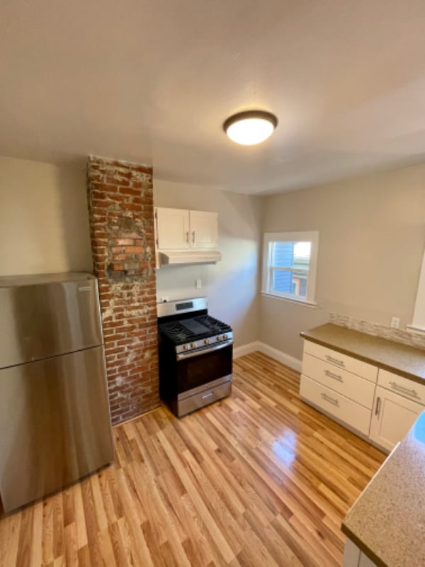 Photo - 210 Frisbie St Unidad D