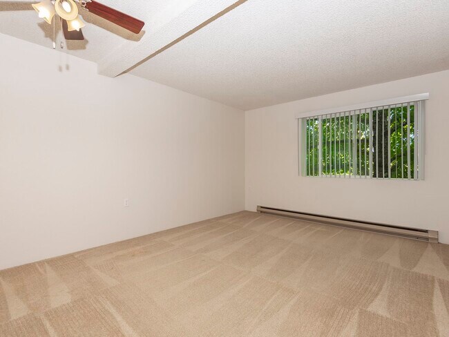 Photo - Glenwood Manor