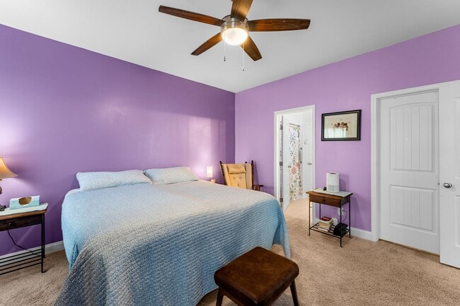 Photo - 203 Glick Wy