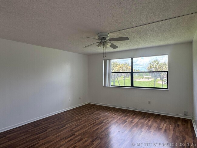 Photo - 16171 Blatt Blvd Unit 202
