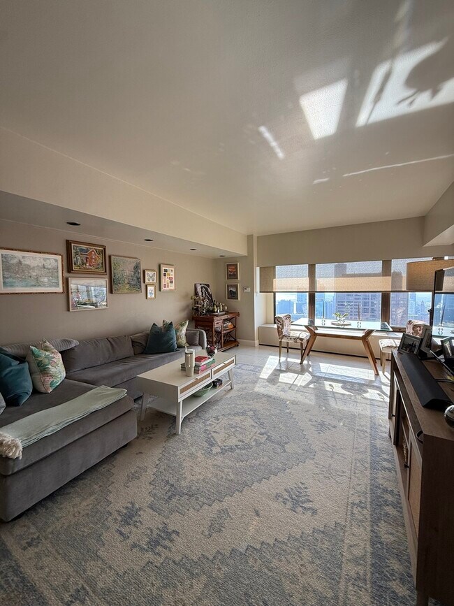 Photo - 175 E Delaware Pl Unit 5819