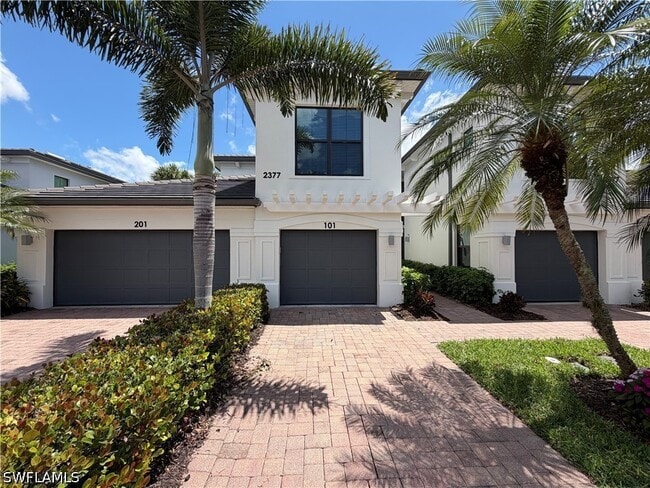 Building Photo - 2377 Ravenna Blvd Unit 101