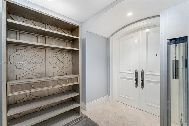 Photo - 5025 Collins Ave Unit PH-1