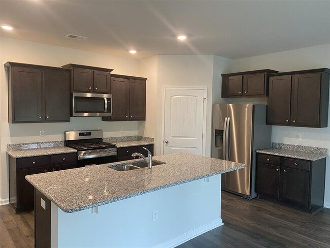 Photo - 268 Legends Vlg Lp