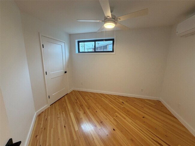 Photo - 252 Main St Unit 2