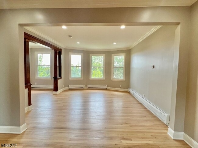 Photo - 420 Lakeview Ave